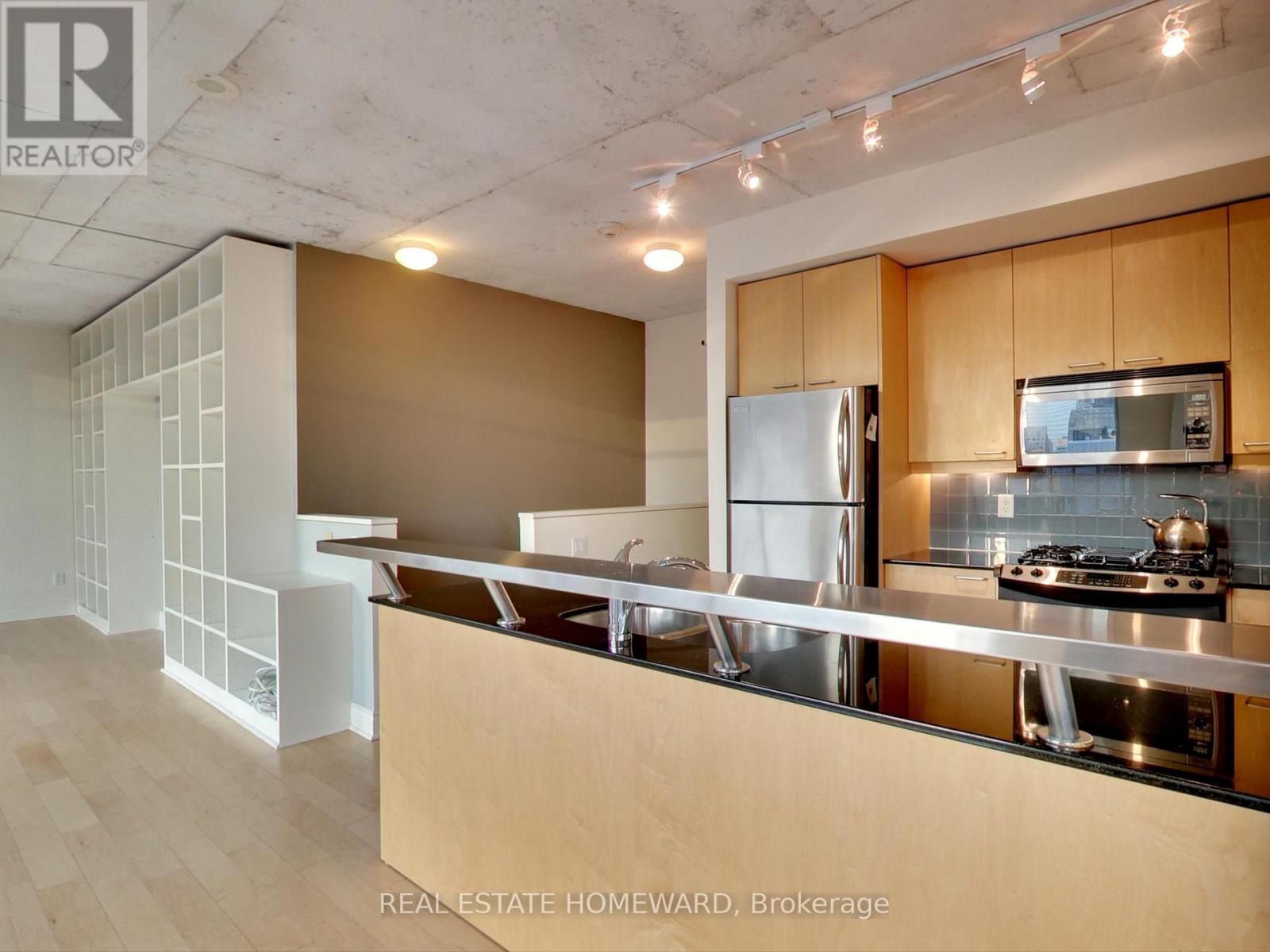 1019 - 333 Adelaide Street E, Toronto, Ontario  M5A 4T4 - Photo 8 - C12068102