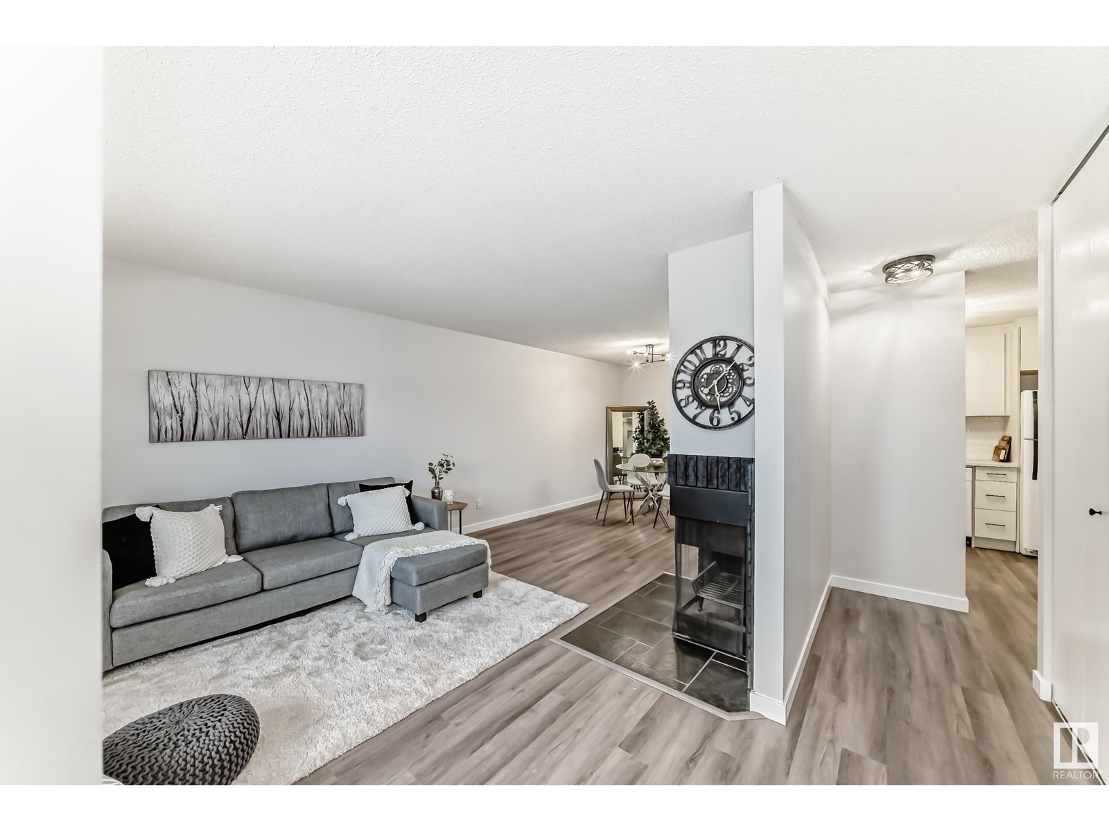 Property at 2057 SADDLEBACK RD NW image 3