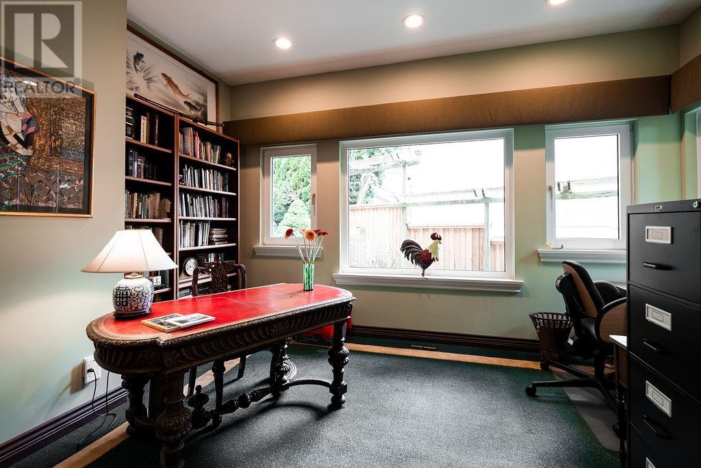 2635 Rosebery Avenue, West Vancouver, British Columbia  V7V 3A3 - Photo 13 - R2988786