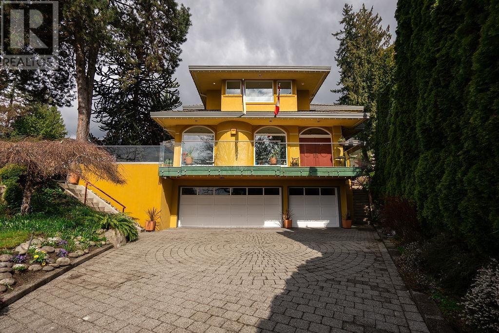 Property at 2635 ROSEBERY AVENUE image 2