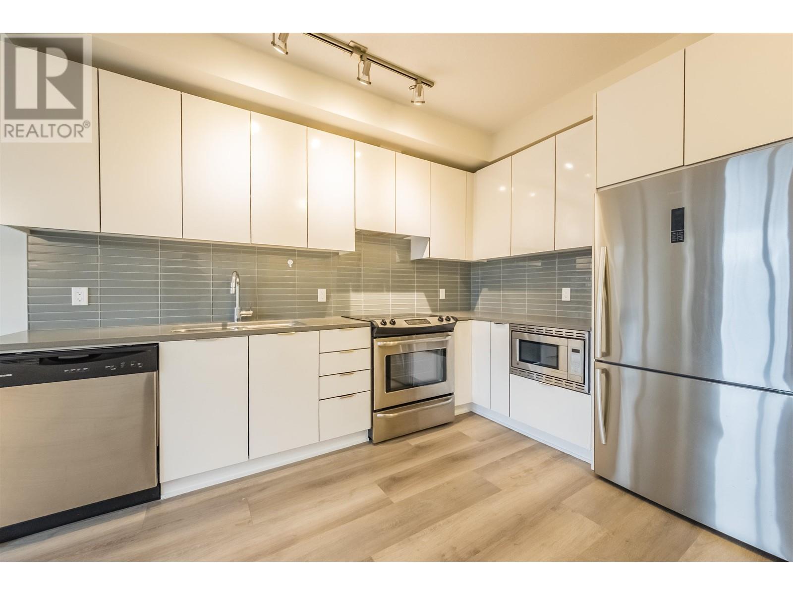 111 9168 Slopes Mews, Burnaby, British Columbia  V5A 0E4 - Photo 7 - R2988386