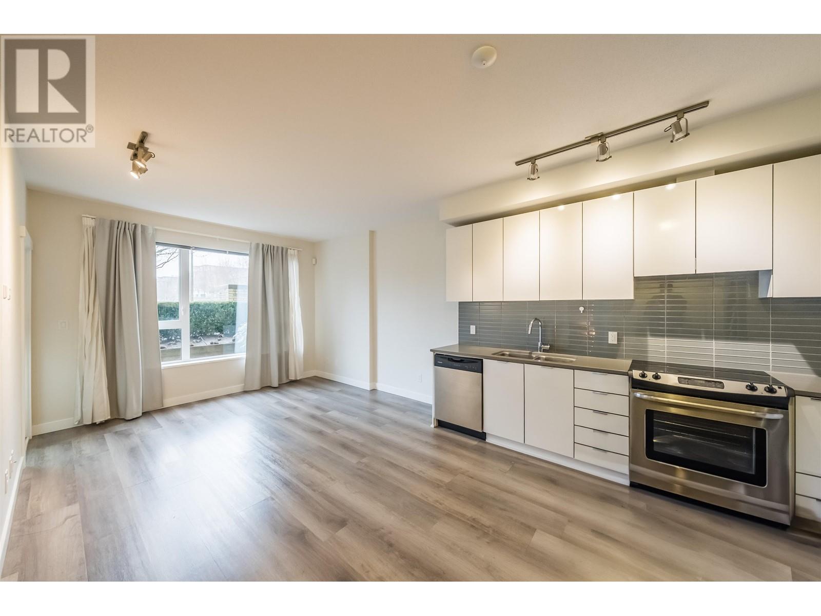 111 9168 Slopes Mews, Burnaby, British Columbia  V5A 0E4 - Photo 6 - R2988386