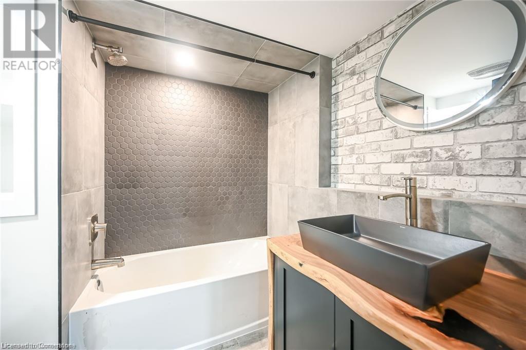 43 Mahony Avenue Unit# 2, Hamilton, Ontario  L8H 3C3 - Photo 23 - 40715535