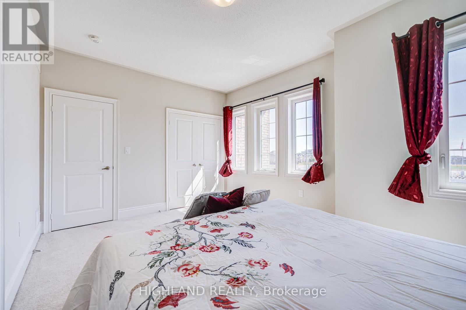 425 Threshing Mill Boulevard, Oakville, Ontario  L6H 0T4 - Photo 37 - W12072539