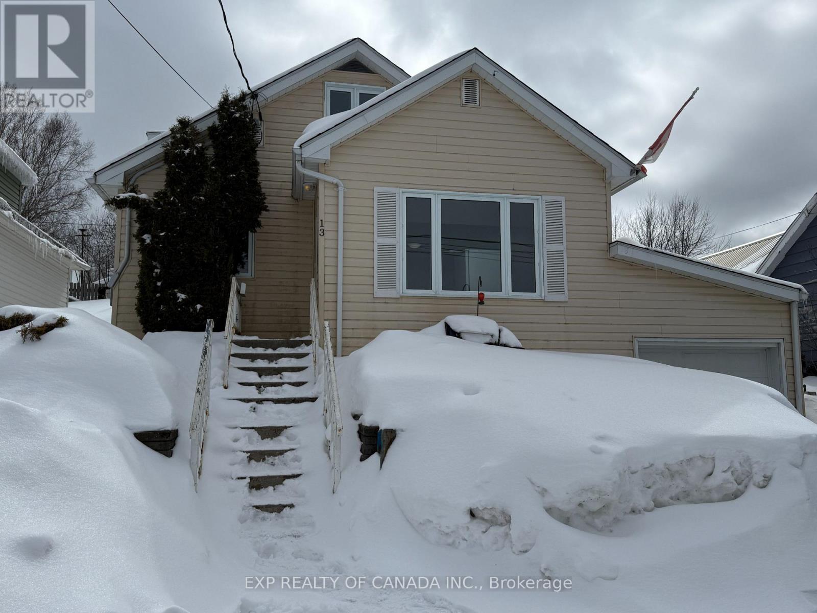 Property at 13 PREMIER AVENUE W image 1