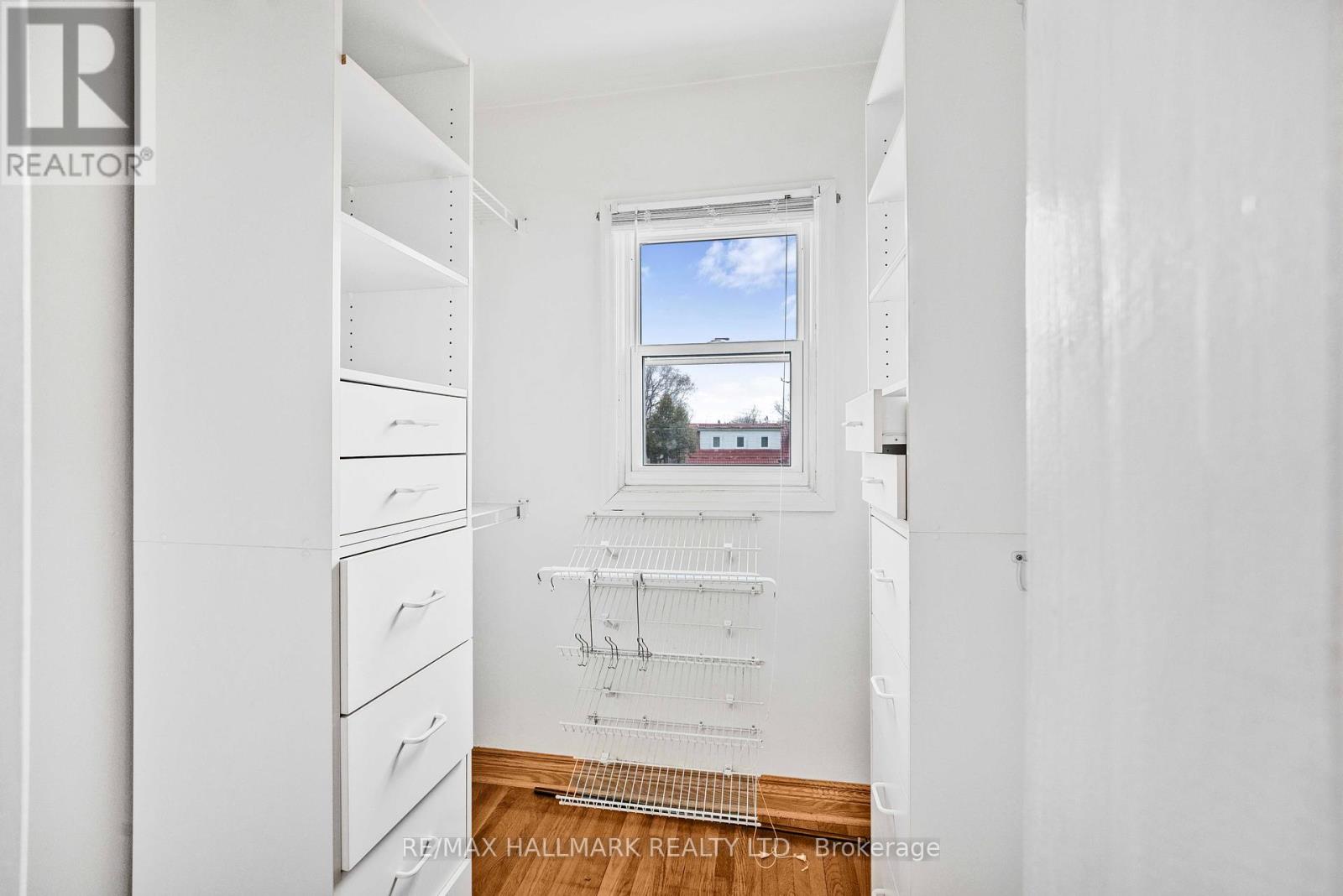 17 Tofield Crescent, Toronto (Rexdale-Kipling), Ontario  M9W 2B8 - Photo 21 - W12073401