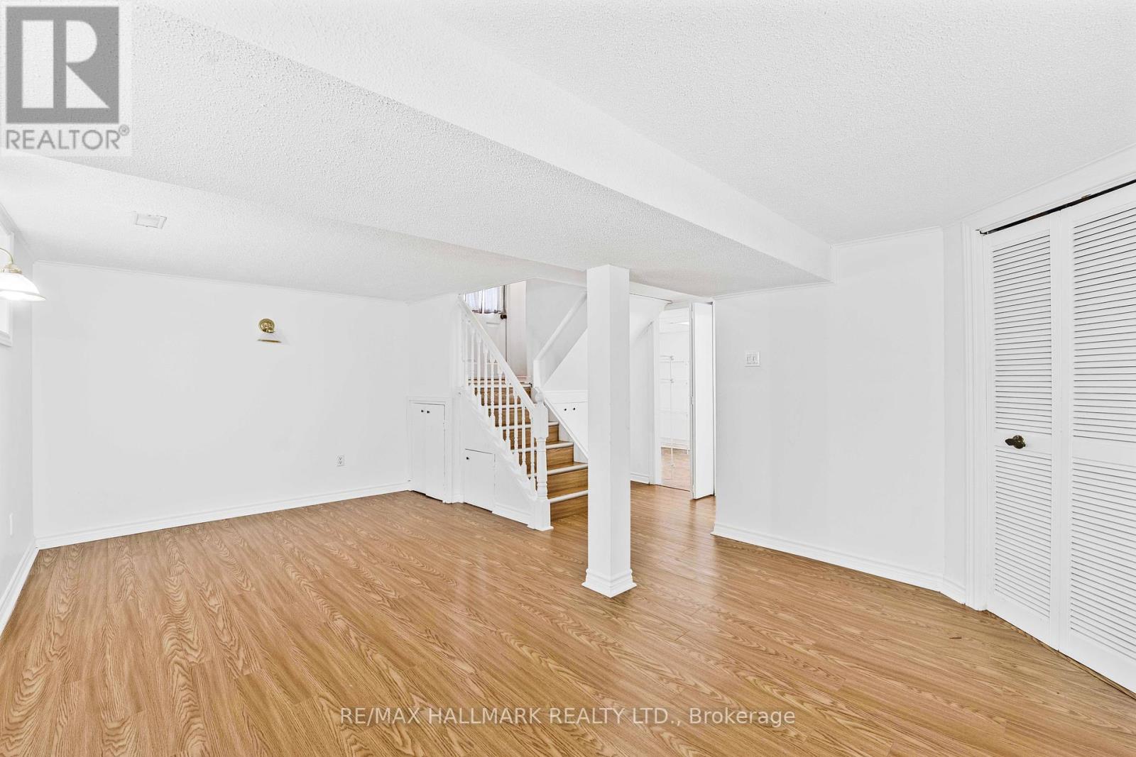 17 Tofield Crescent, Toronto (Rexdale-Kipling), Ontario  M9W 2B8 - Photo 29 - W12073401