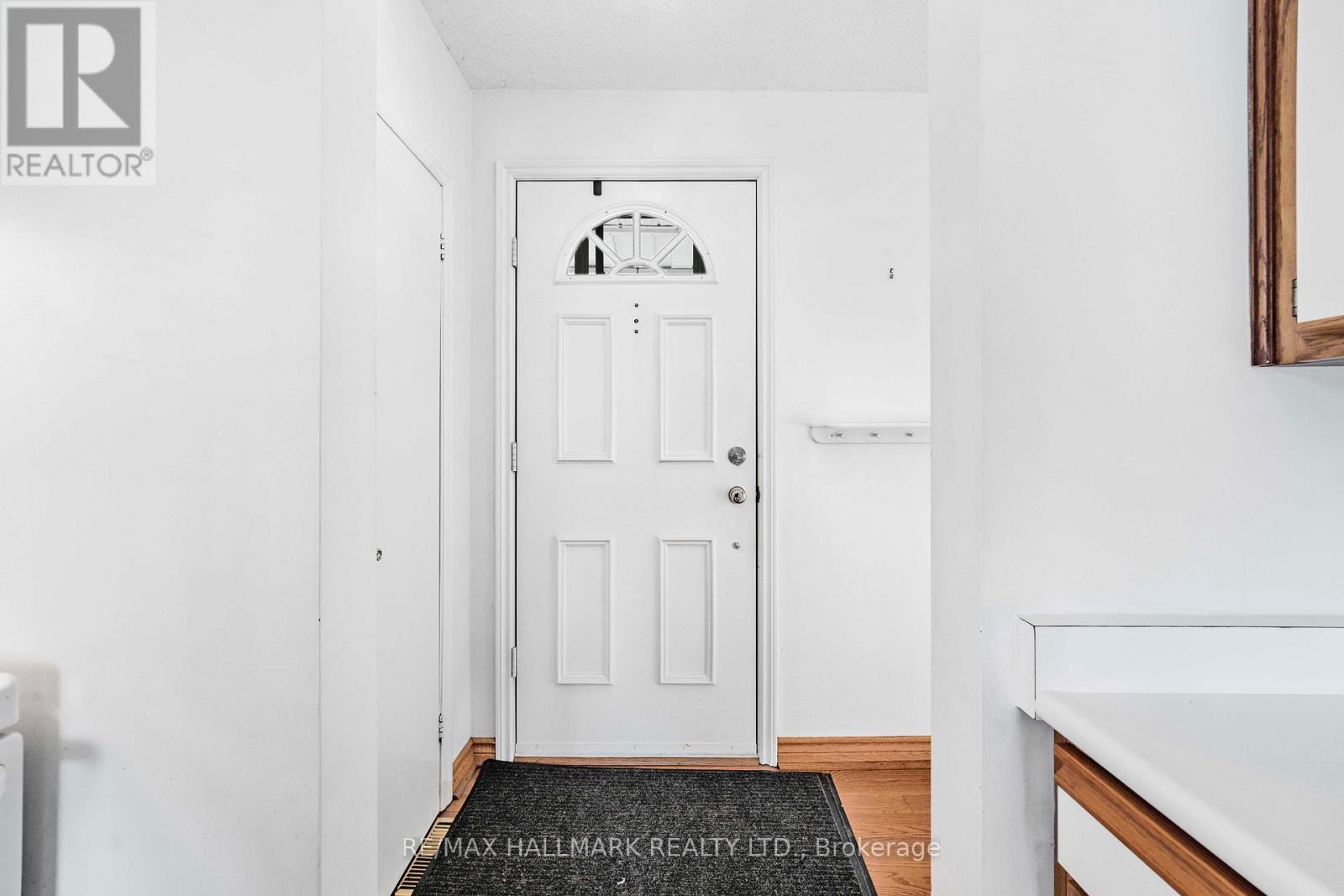 Property at 17 TOFIELD CRESCENT image 4