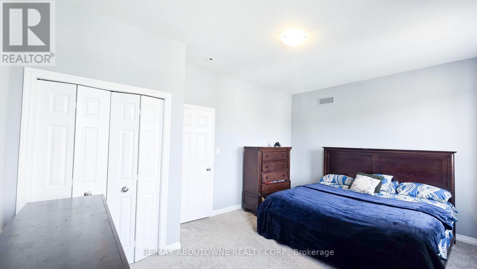 135 Freure Drive, Cambridge, Ontario  N1S 0A2 - Photo 19 - X12073434