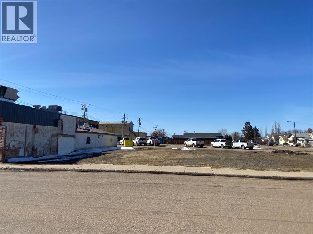 305-307 1 Street W, Hanna, Alberta  T0J 1P0 - Photo 6 - A2209126