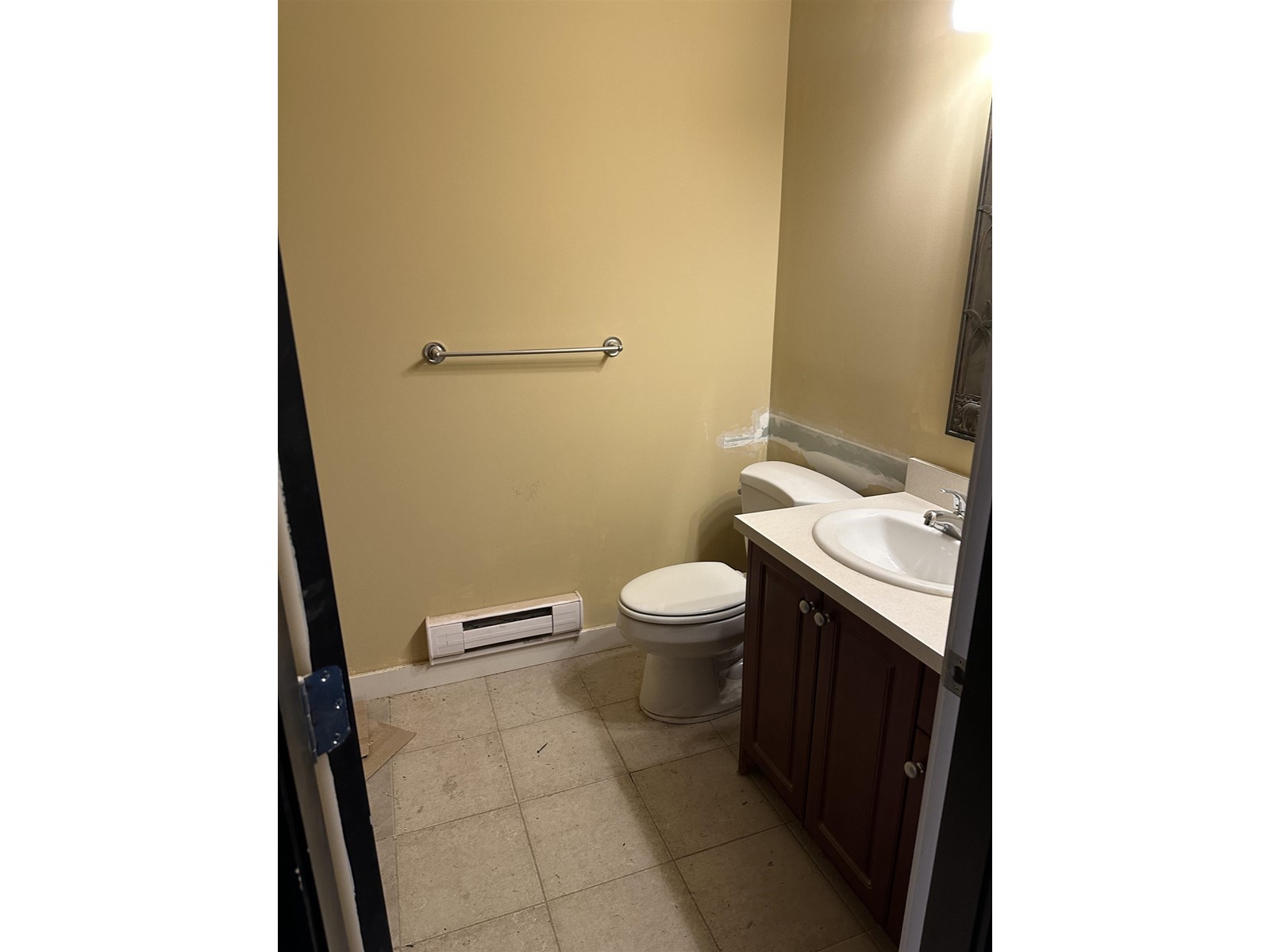 107 13045 84 Avenue, Surrey, British Columbia  V3W 1B3 - Photo 2 - C8068212