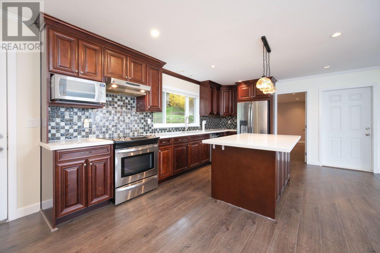 1805 Rosebery Avenue, West Vancouver, British Columbia  V7V 2Z5 - Photo 11 - R2988802
