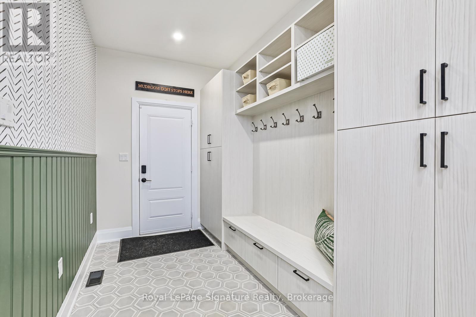 144 Springside Crescent, Blue Mountains, Ontario  L9Y 5L3 - Photo 19 - X12073439