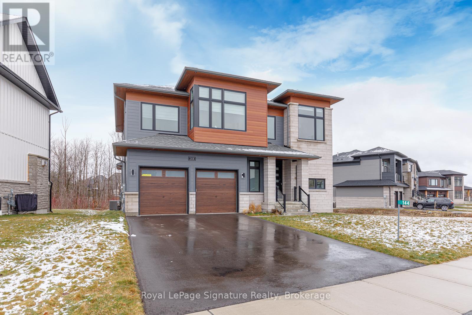 144 Springside Crescent, Blue Mountains, Ontario  L9Y 5L3 - Photo 2 - X12073439