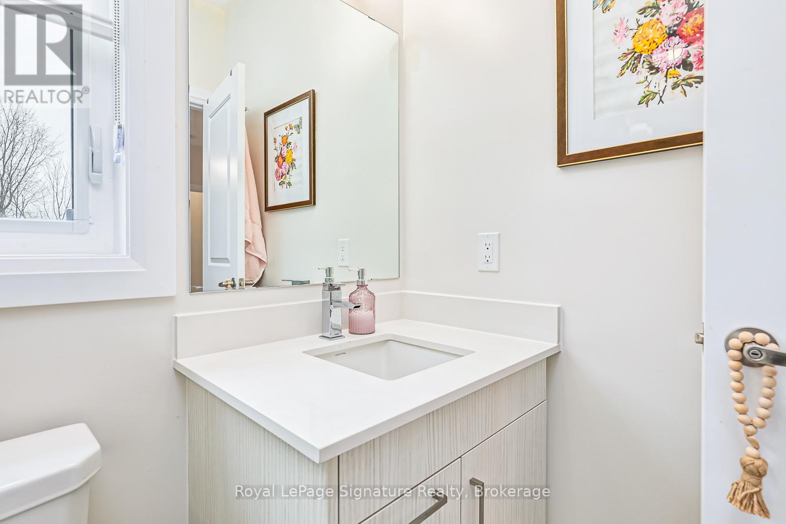 144 Springside Crescent, Blue Mountains, Ontario  L9Y 5L3 - Photo 37 - X12073439
