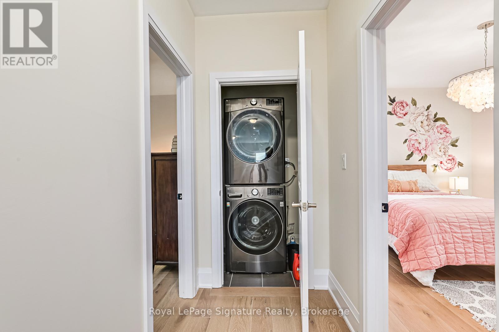 144 Springside Crescent, Blue Mountains, Ontario  L9Y 5L3 - Photo 38 - X12073439