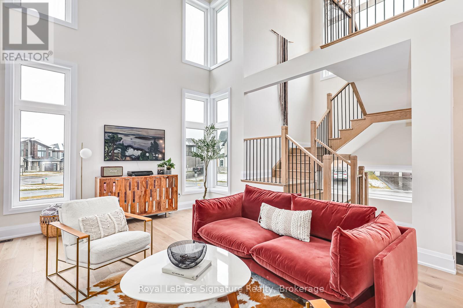 144 Springside Crescent, Blue Mountains, Ontario  L9Y 5L3 - Photo 6 - X12073439