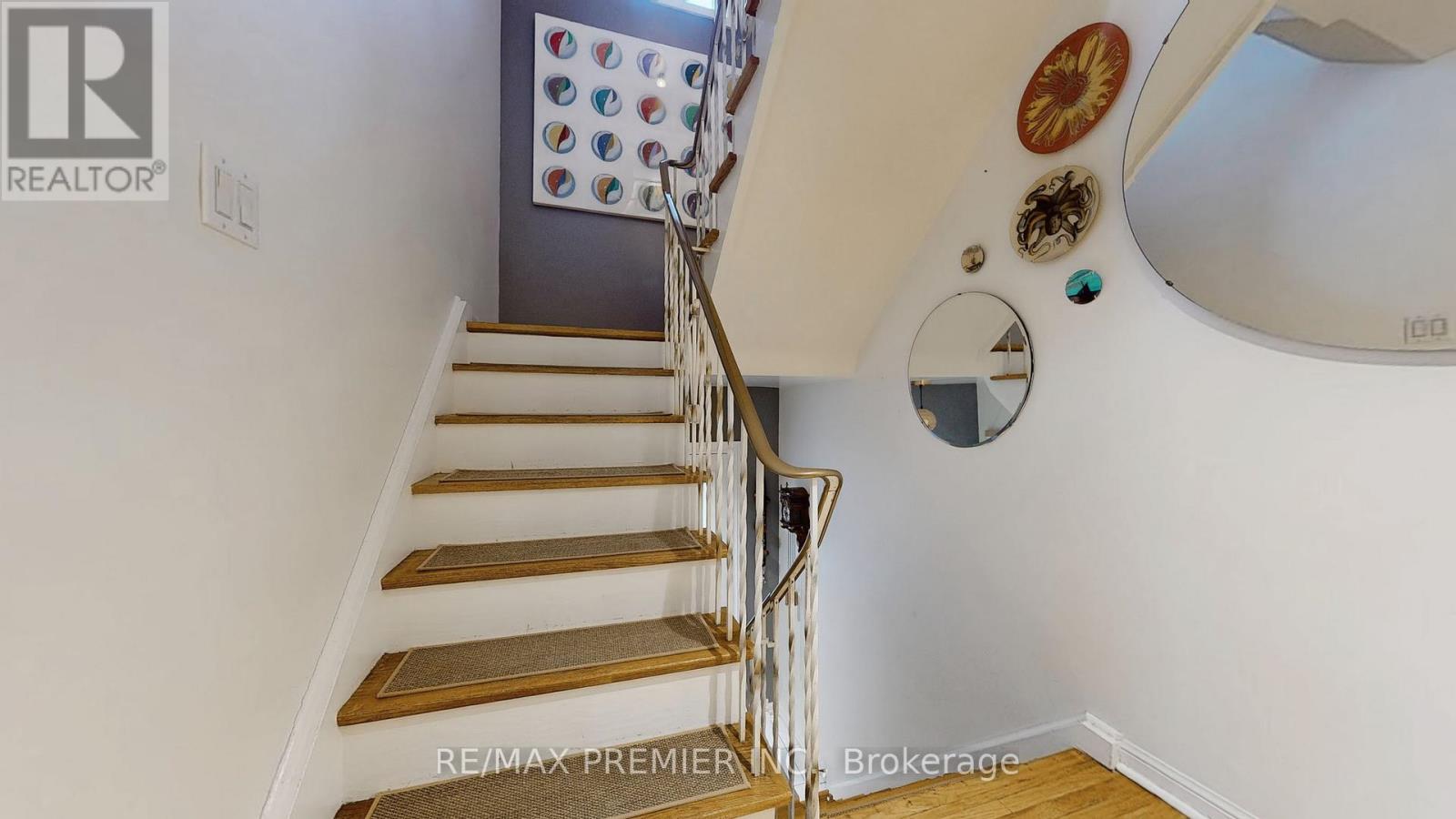 216 Medland Street, Toronto, Ontario  M6P 2N7 - Photo 20 - W12073487