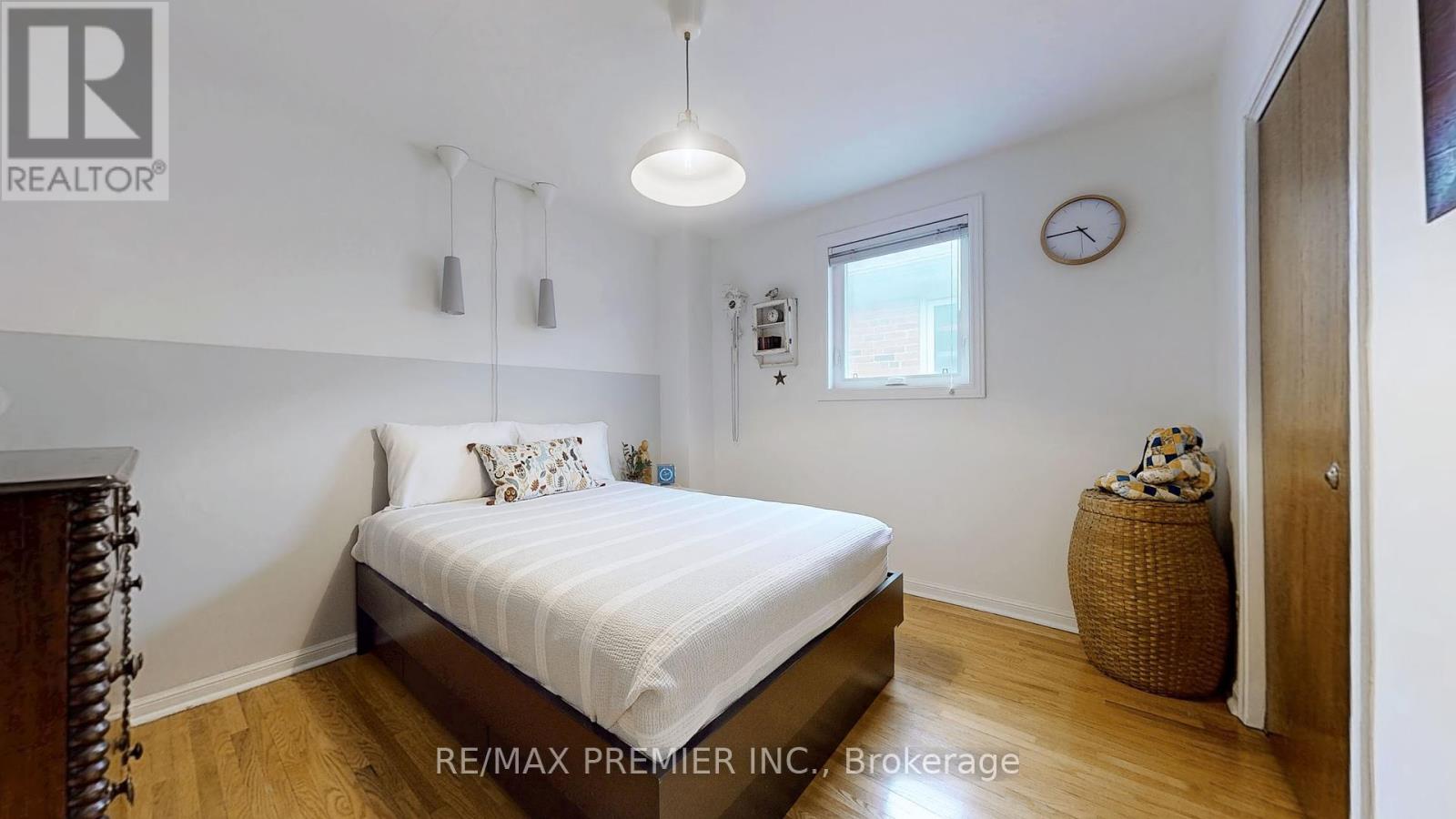 216 Medland Street, Toronto, Ontario  M6P 2N7 - Photo 22 - W12073487