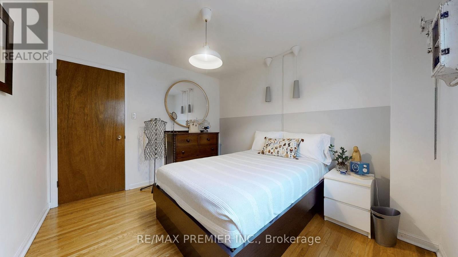 216 Medland Street, Toronto, Ontario  M6P 2N7 - Photo 24 - W12073487