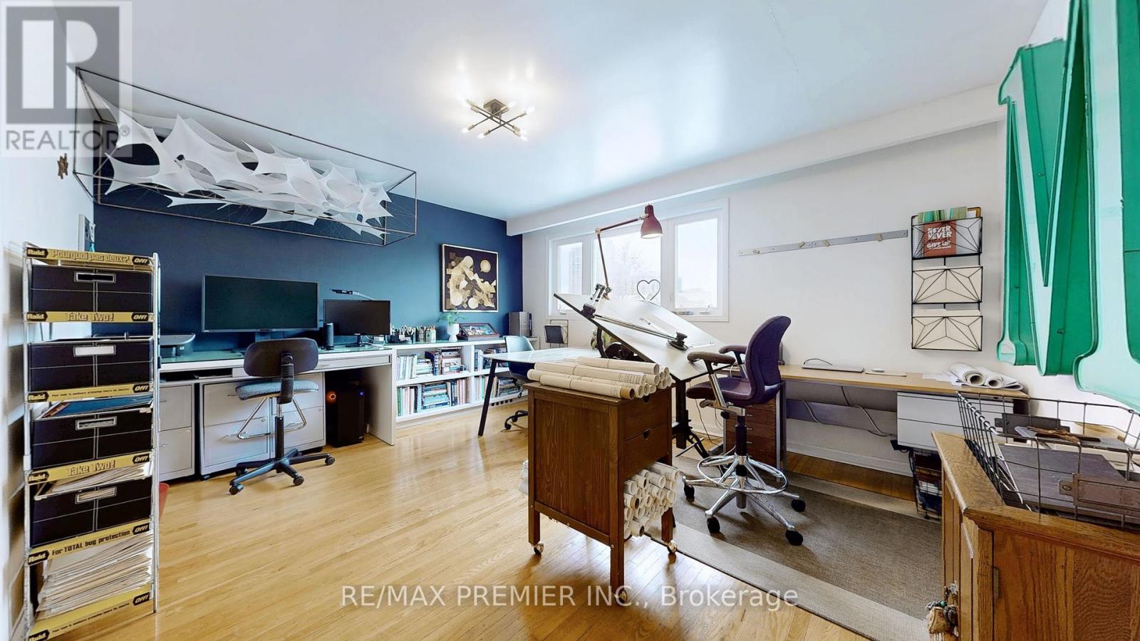 216 Medland Street, Toronto, Ontario  M6P 2N7 - Photo 28 - W12073487