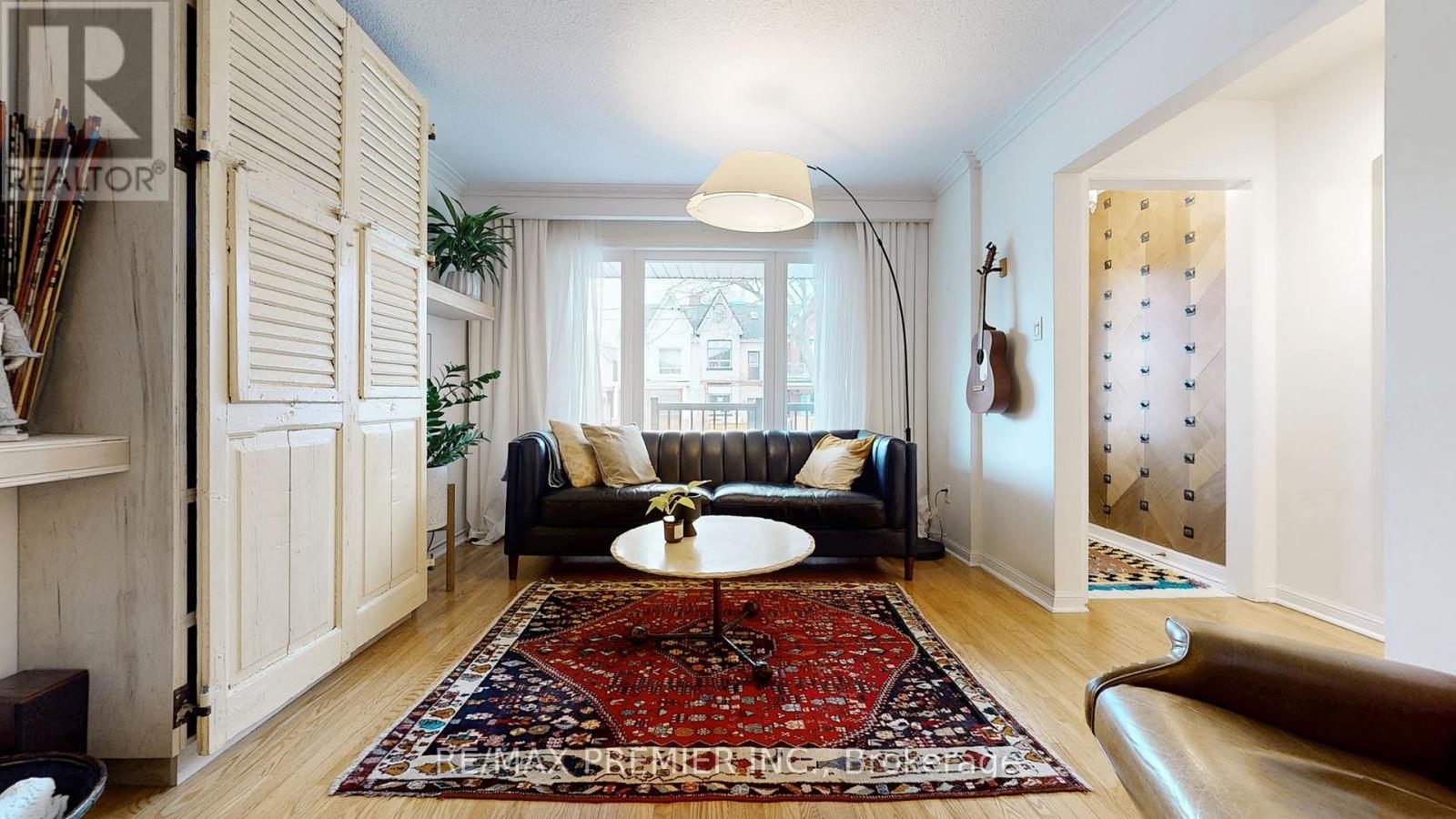 216 Medland Street, Toronto, Ontario  M6P 2N7 - Photo 3 - W12073487