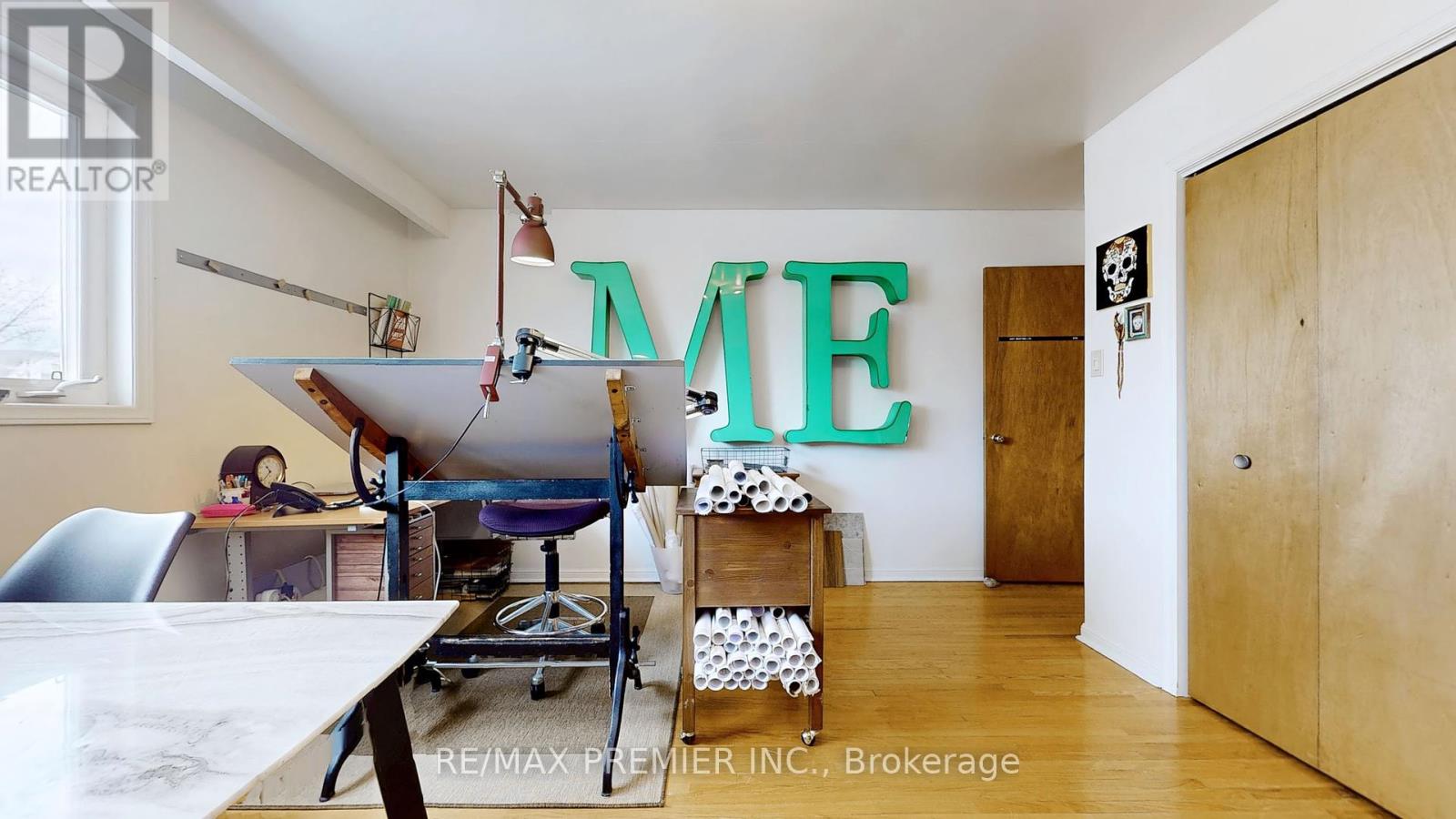 216 Medland Street, Toronto, Ontario  M6P 2N7 - Photo 31 - W12073487