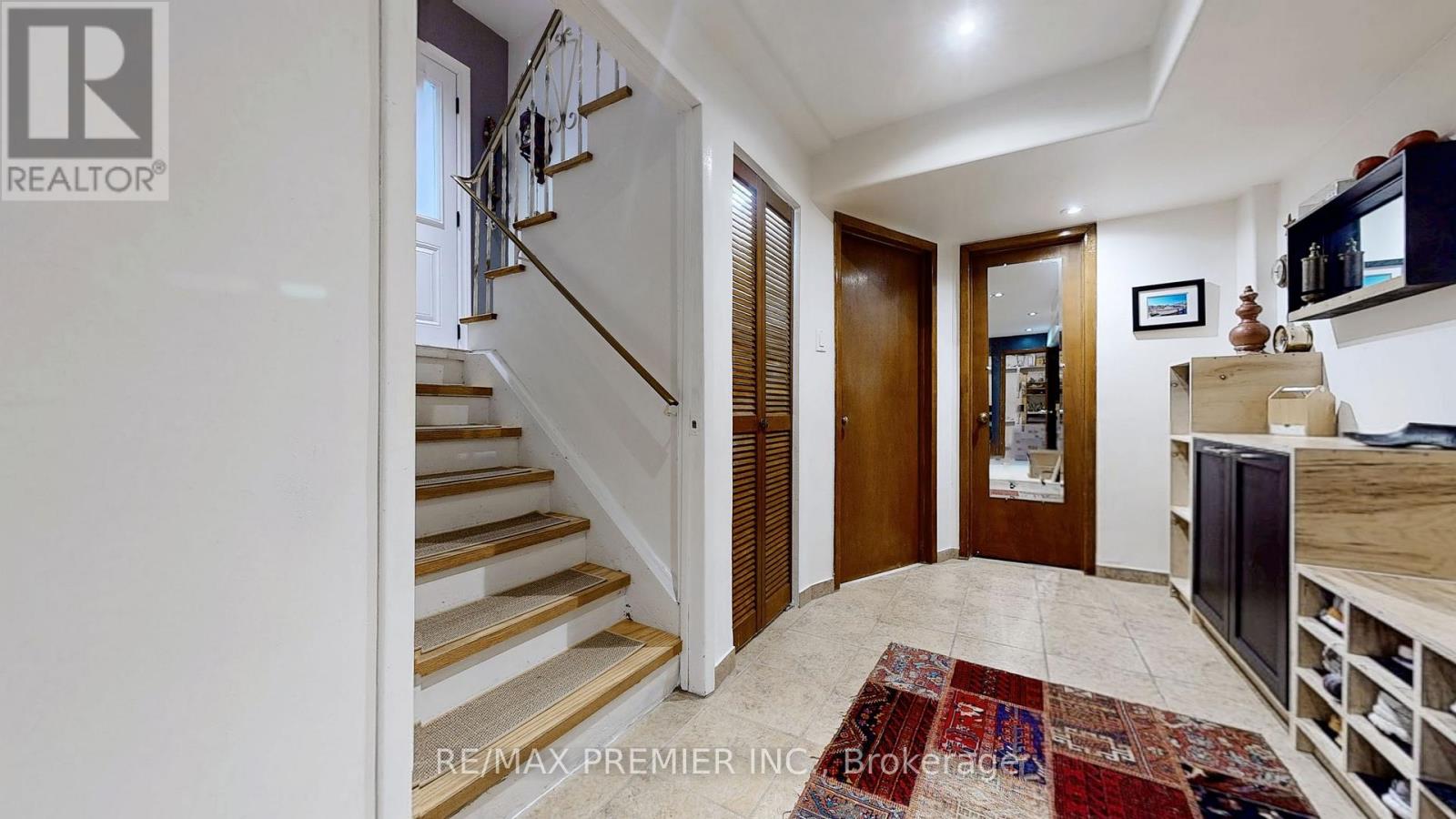216 Medland Street, Toronto, Ontario  M6P 2N7 - Photo 36 - W12073487