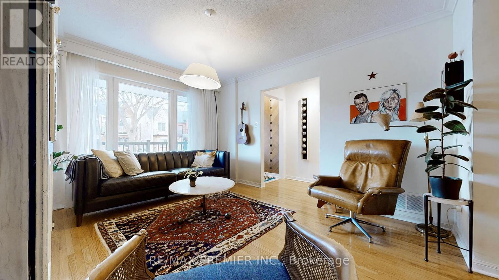216 Medland Street, Toronto, Ontario  M6P 2N7 - Photo 4 - W12073487