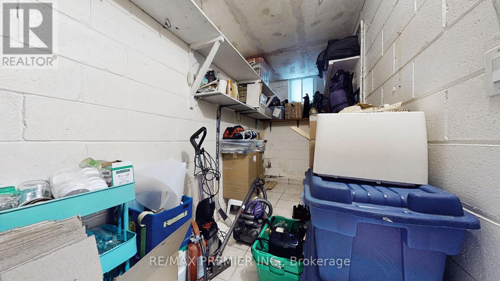 216 Medland Street, Toronto, Ontario  M6P 2N7 - Photo 42 - W12073487