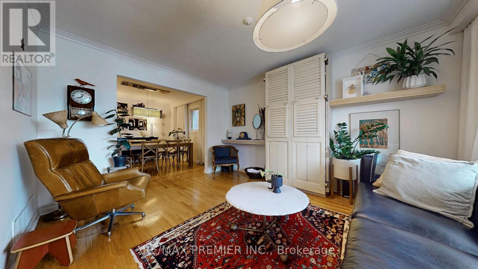 216 Medland Street, Toronto, Ontario  M6P 2N7 - Photo 6 - W12073487