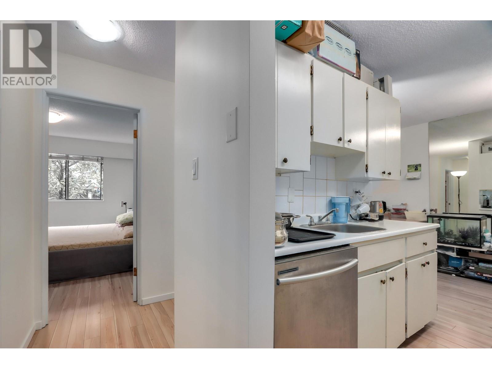 214 170 E 3rd Street, North Vancouver, British Columbia  V7L 1E6 - Photo 11 - R2988483