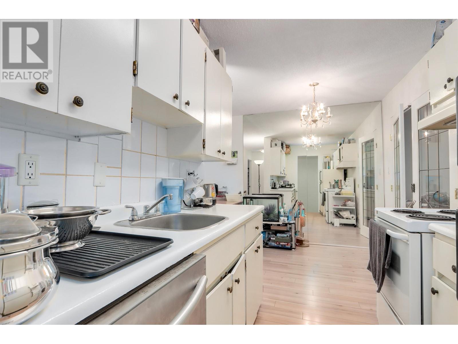 214 170 E 3rd Street, North Vancouver, British Columbia  V7L 1E6 - Photo 9 - R2988483