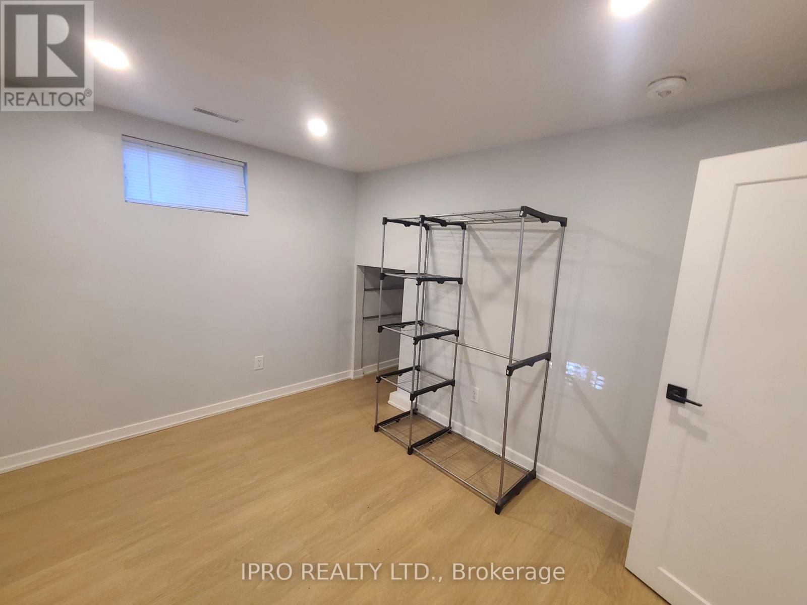 289 Elmwood Crescent, Milton, Ontario  L9T 1C3 - Photo 25 - W12070869