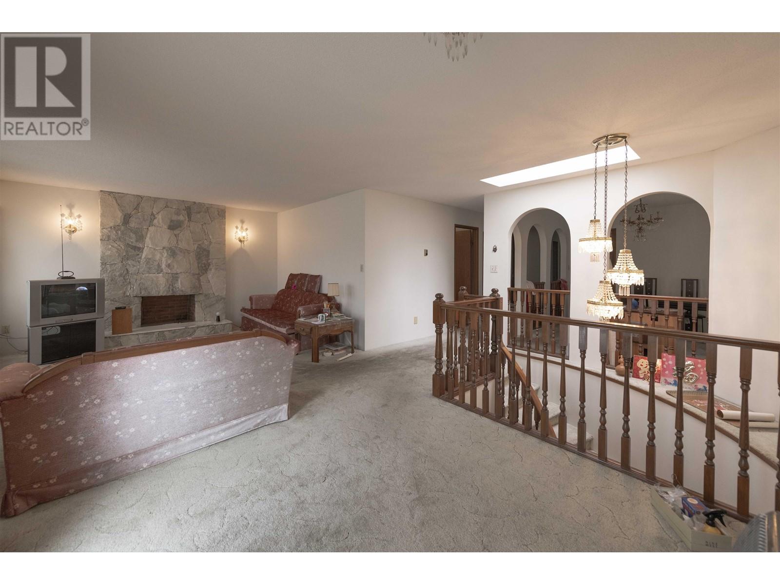 2754 Kitchener Street, Vancouver, British Columbia  V5K 3E1 - Photo 3 - R2988570
