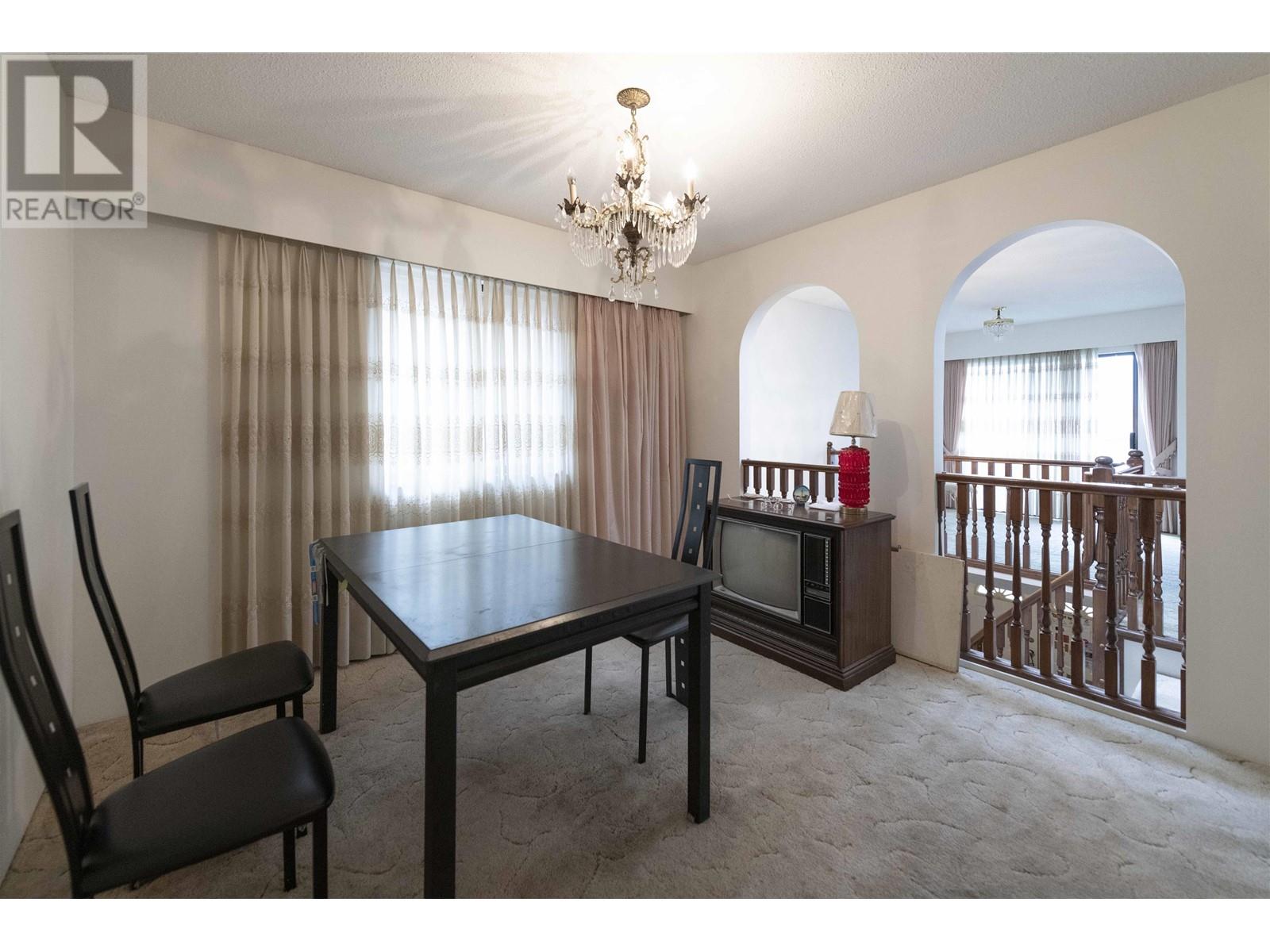 2754 Kitchener Street, Vancouver, British Columbia  V5K 3E1 - Photo 7 - R2988570