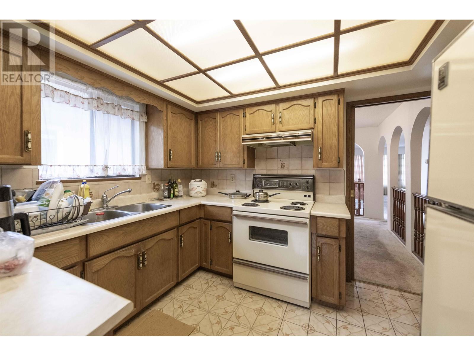 2754 Kitchener Street, Vancouver, British Columbia  V5K 3E1 - Photo 5 - R2988570
