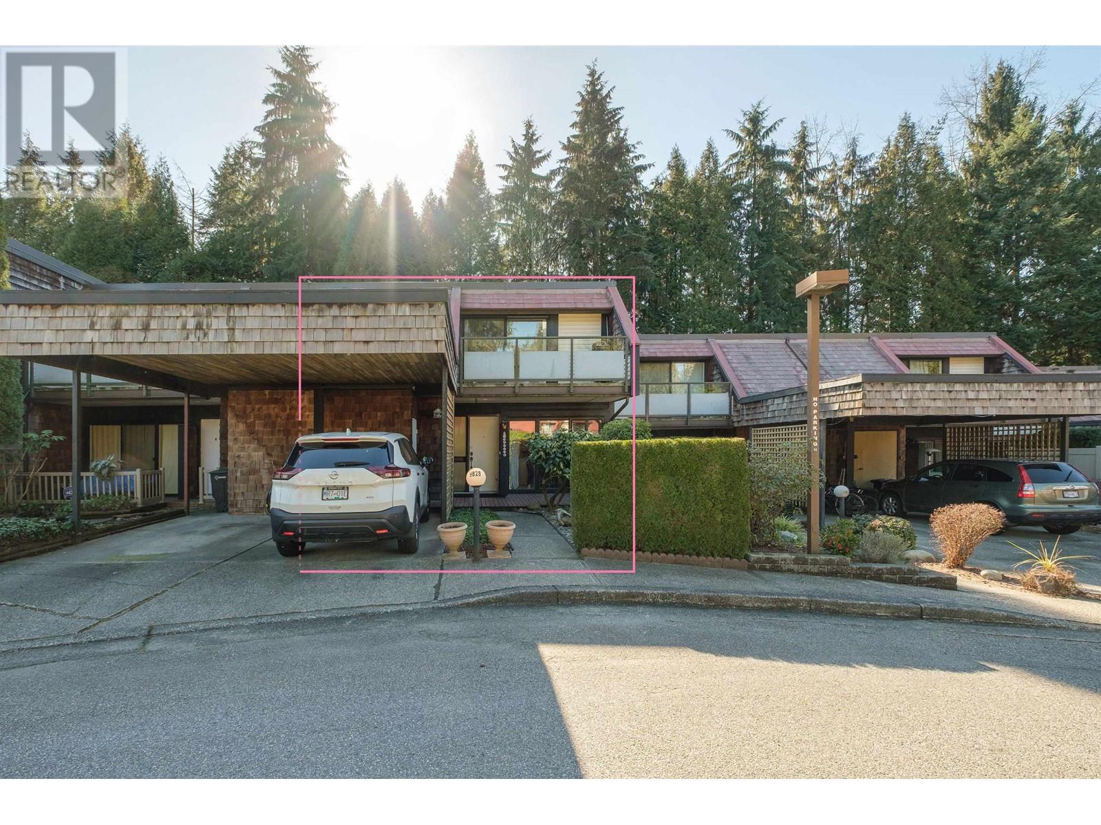 Listing Picture 6 of 33 : 9828 BELFRIAR DRIVE, Burnaby / 本拿比 - 魯藝地產 Yvonne Lu Group - MLS Medallion Club Member