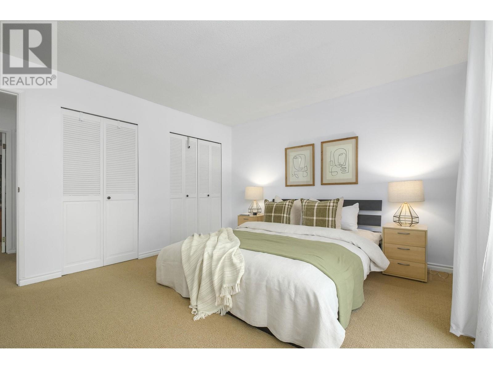 Listing Picture 17 of 33 : 9828 BELFRIAR DRIVE, Burnaby / 本拿比 - 魯藝地產 Yvonne Lu Group - MLS Medallion Club Member