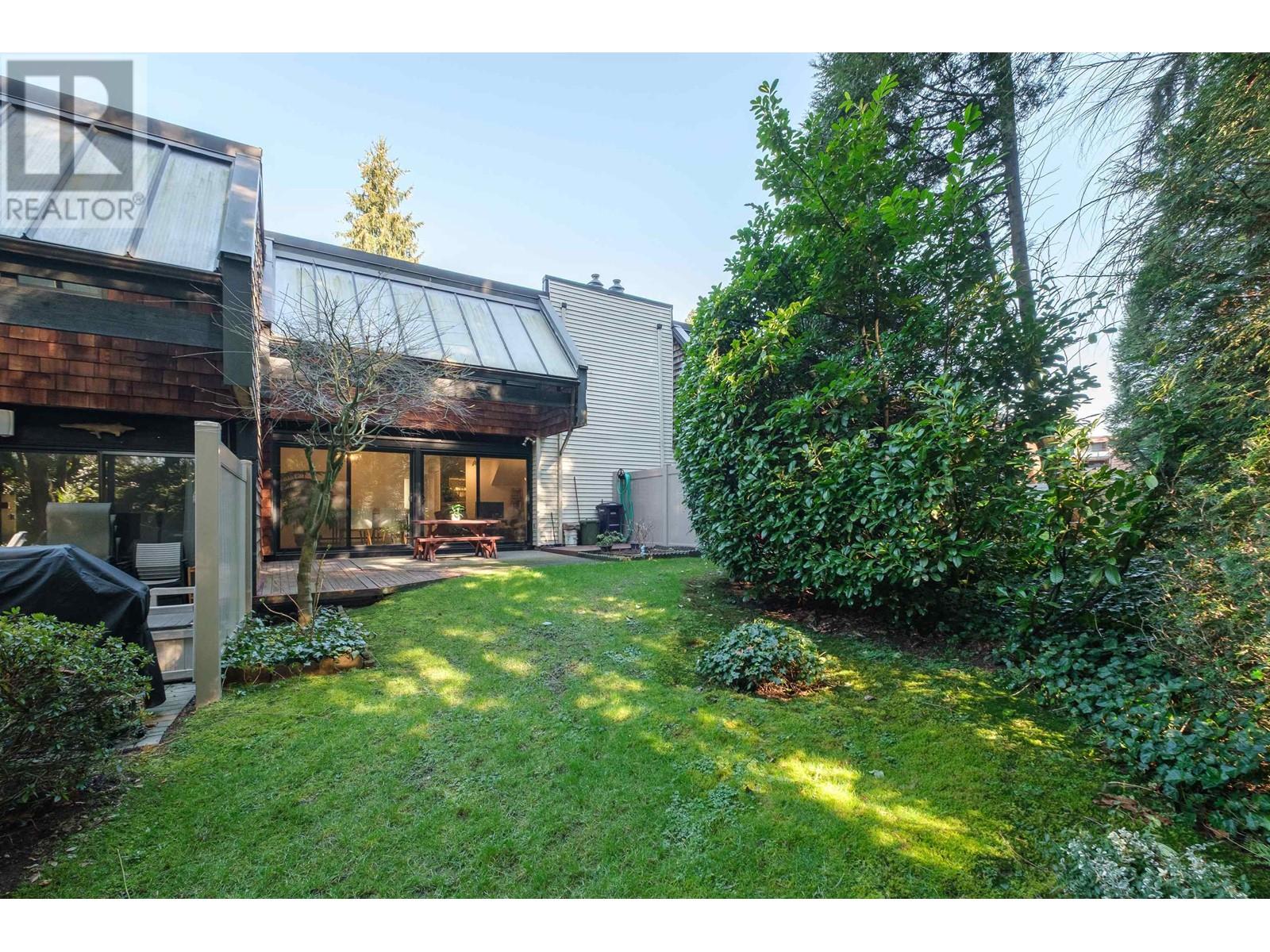 Listing Picture 5 of 33 : 9828 BELFRIAR DRIVE, Burnaby / 本拿比 - 魯藝地產 Yvonne Lu Group - MLS Medallion Club Member
