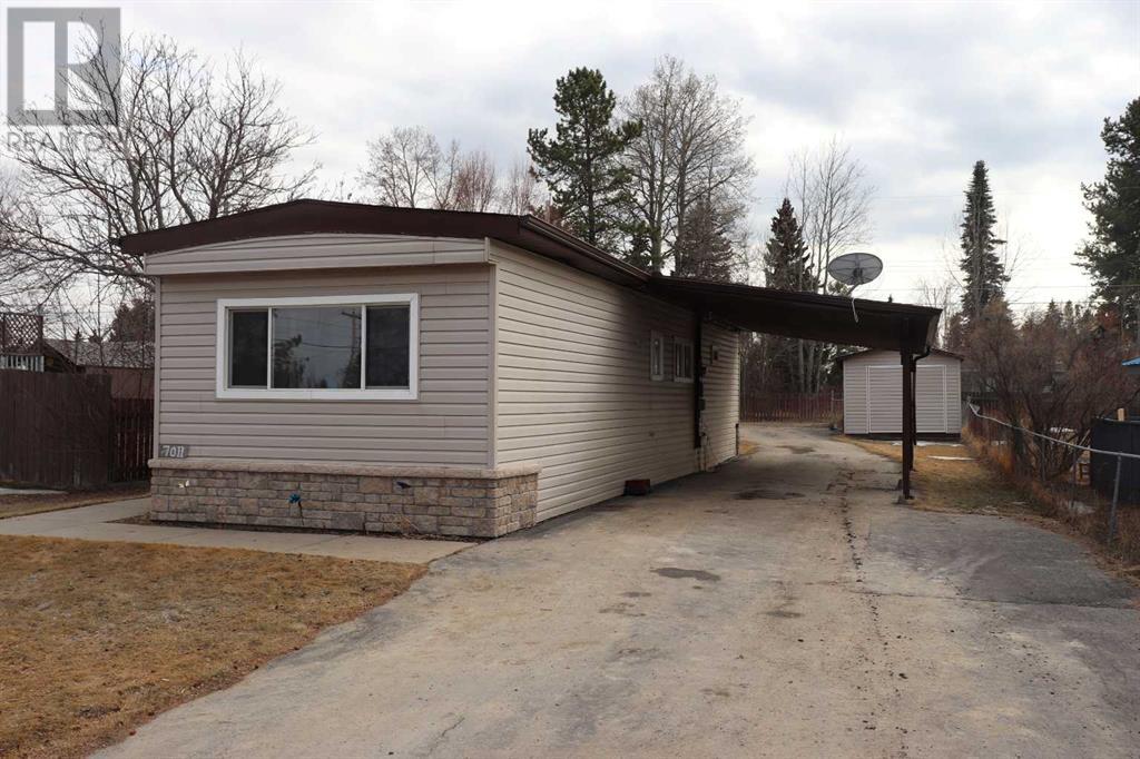 7011 Glenwood Drive, edson, Alberta