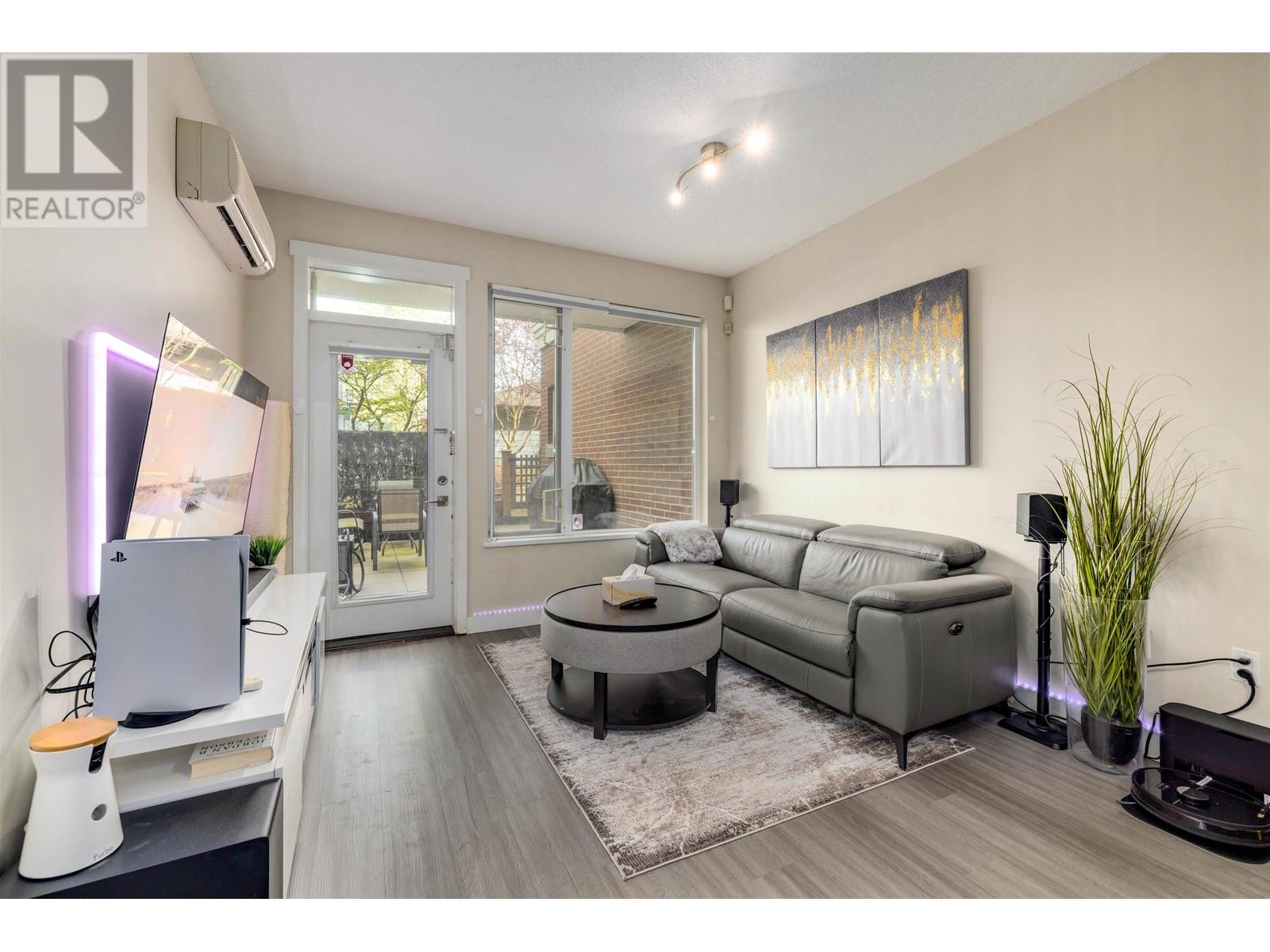 122 9399 Odlin Road, Richmond, British Columbia  V6X 0J6 - Photo 4 - R2988371