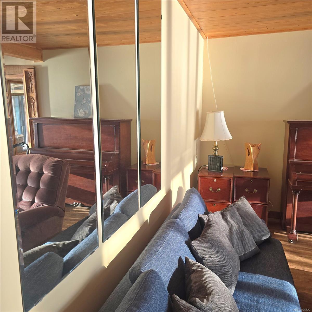 220 1st St, Sointula, British Columbia  V0N 3E0 - Photo 24 - 994822