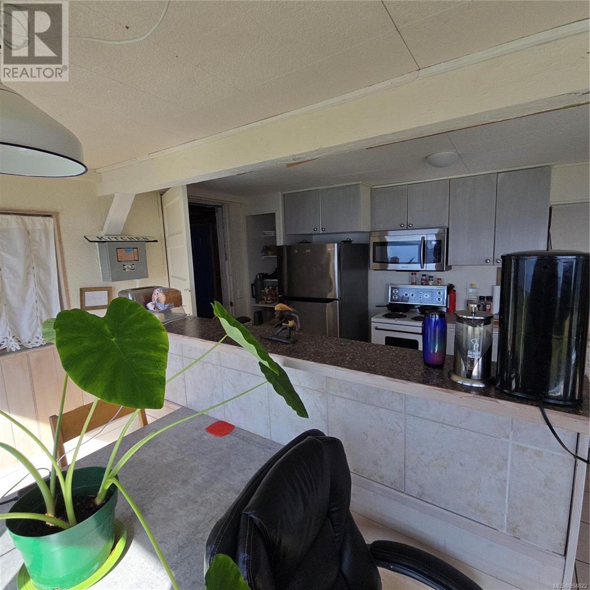 220 1st St, Sointula, British Columbia  V0N 3E0 - Photo 72 - 994822