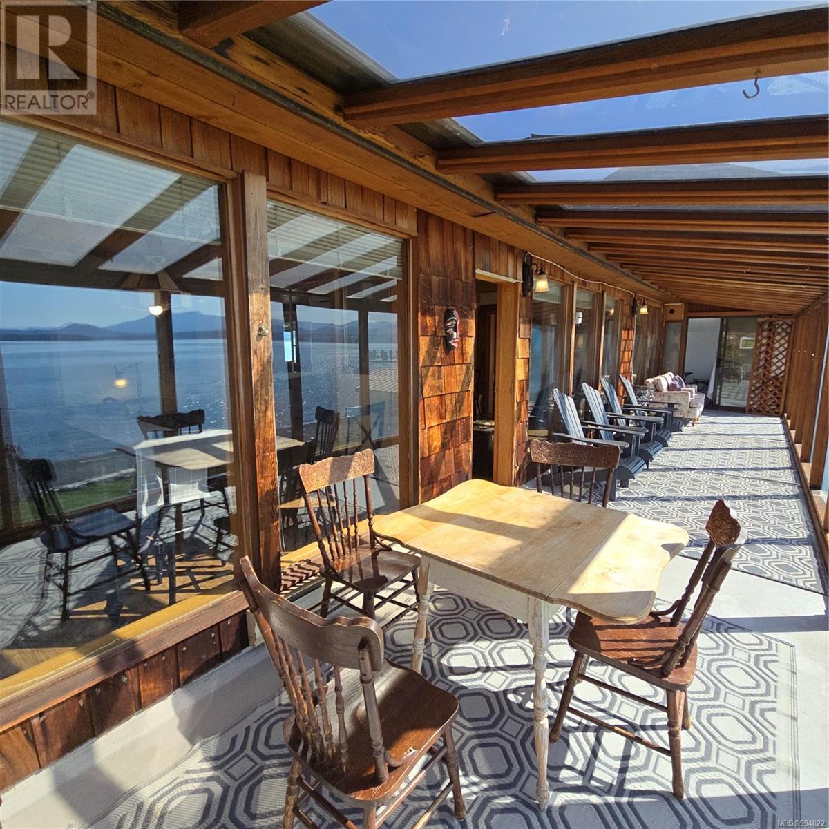 220 1st St, Sointula, British Columbia  V0N 3E0 - Photo 32 - 994822