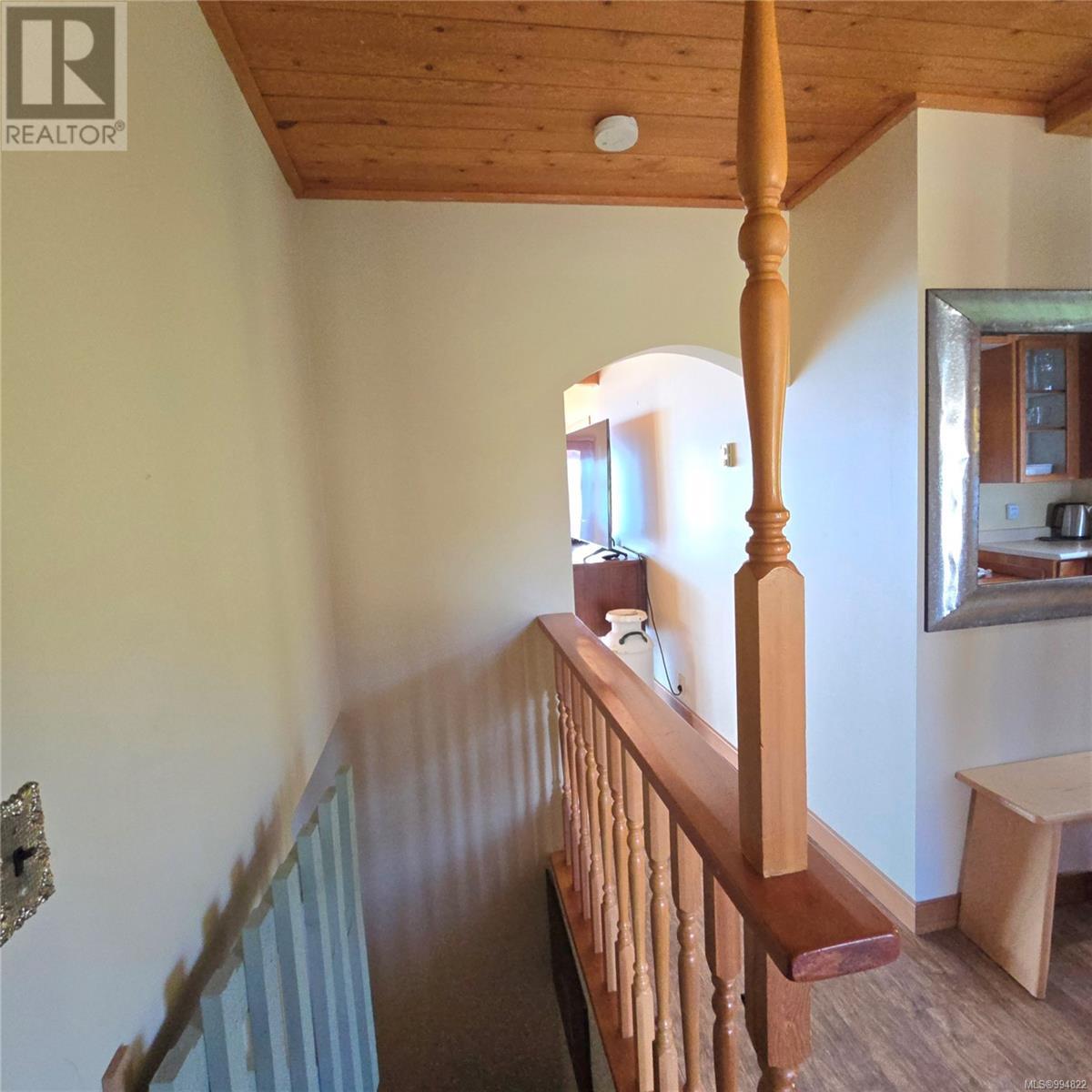 220 1st St, Sointula, British Columbia  V0N 3E0 - Photo 57 - 994822