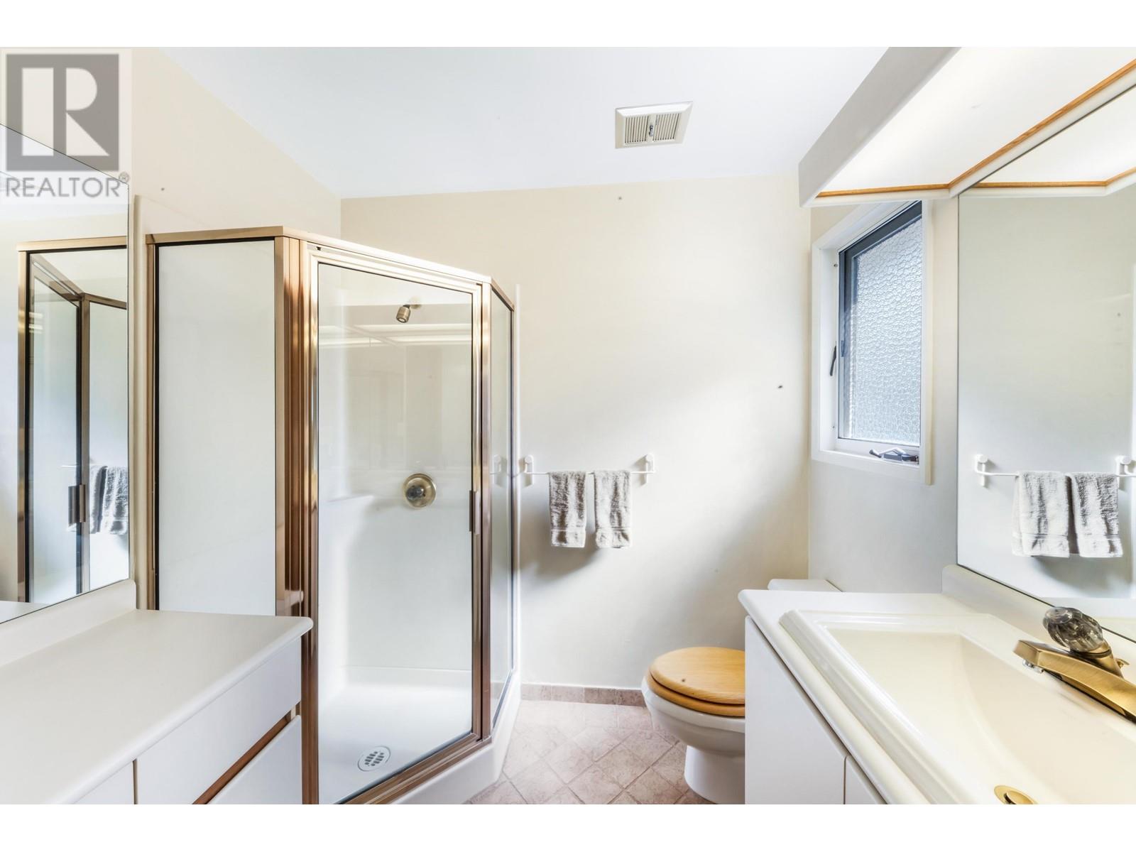 1755 Edgewater Lane, North Vancouver, British Columbia  V7H 1T3 - Photo 32 - R2984228
