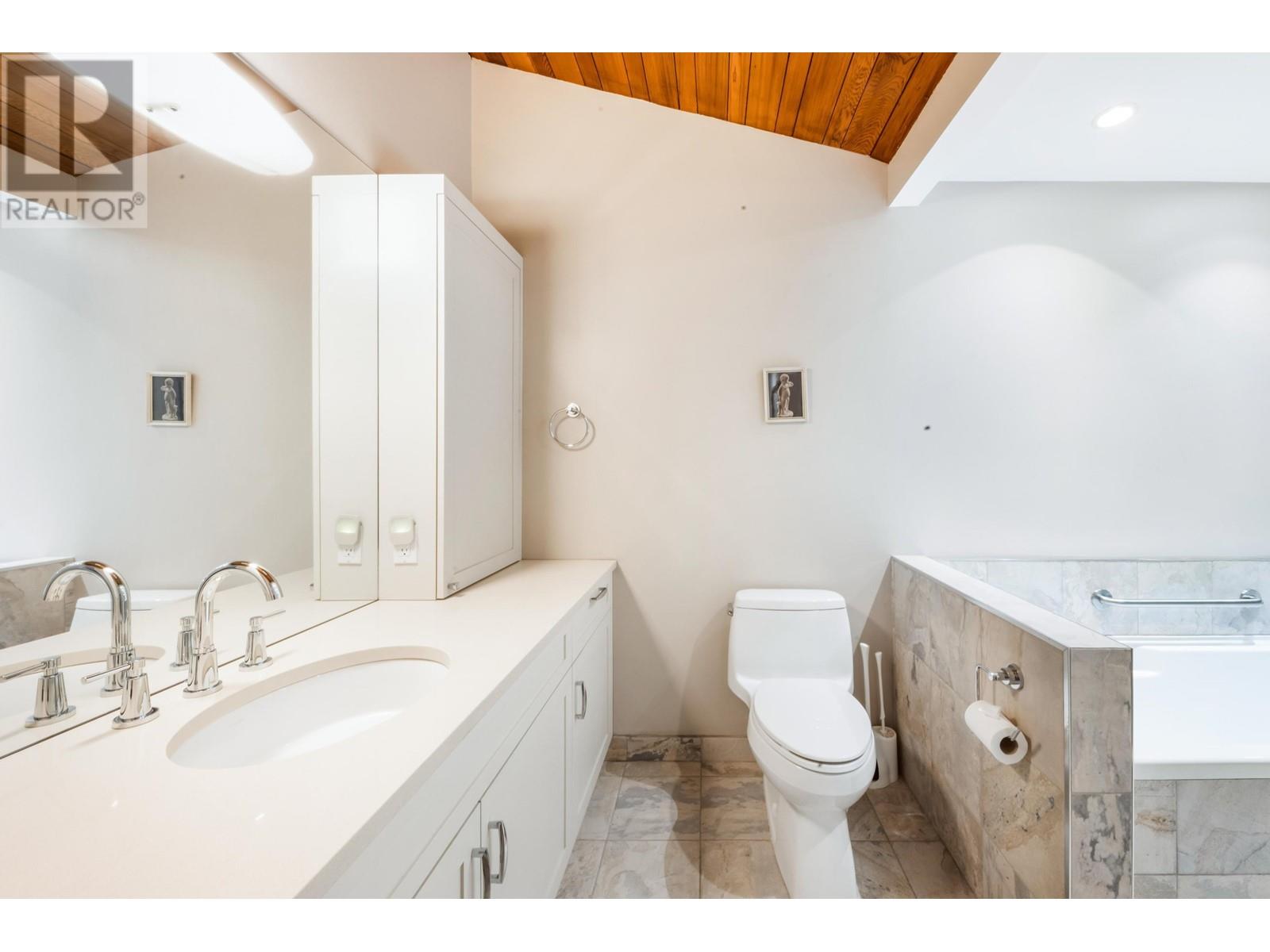 1755 Edgewater Lane, North Vancouver, British Columbia  V7H 1T3 - Photo 27 - R2984228