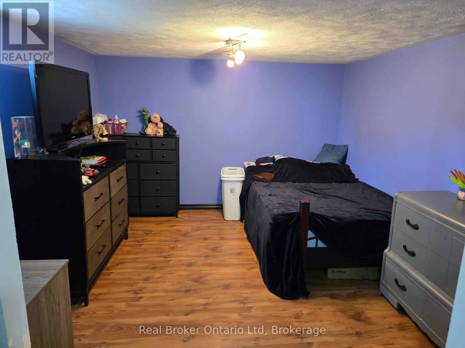 1088 10th Street E, Owen Sound, Ontario  N4K 1T6 - Photo 14 - X12070714