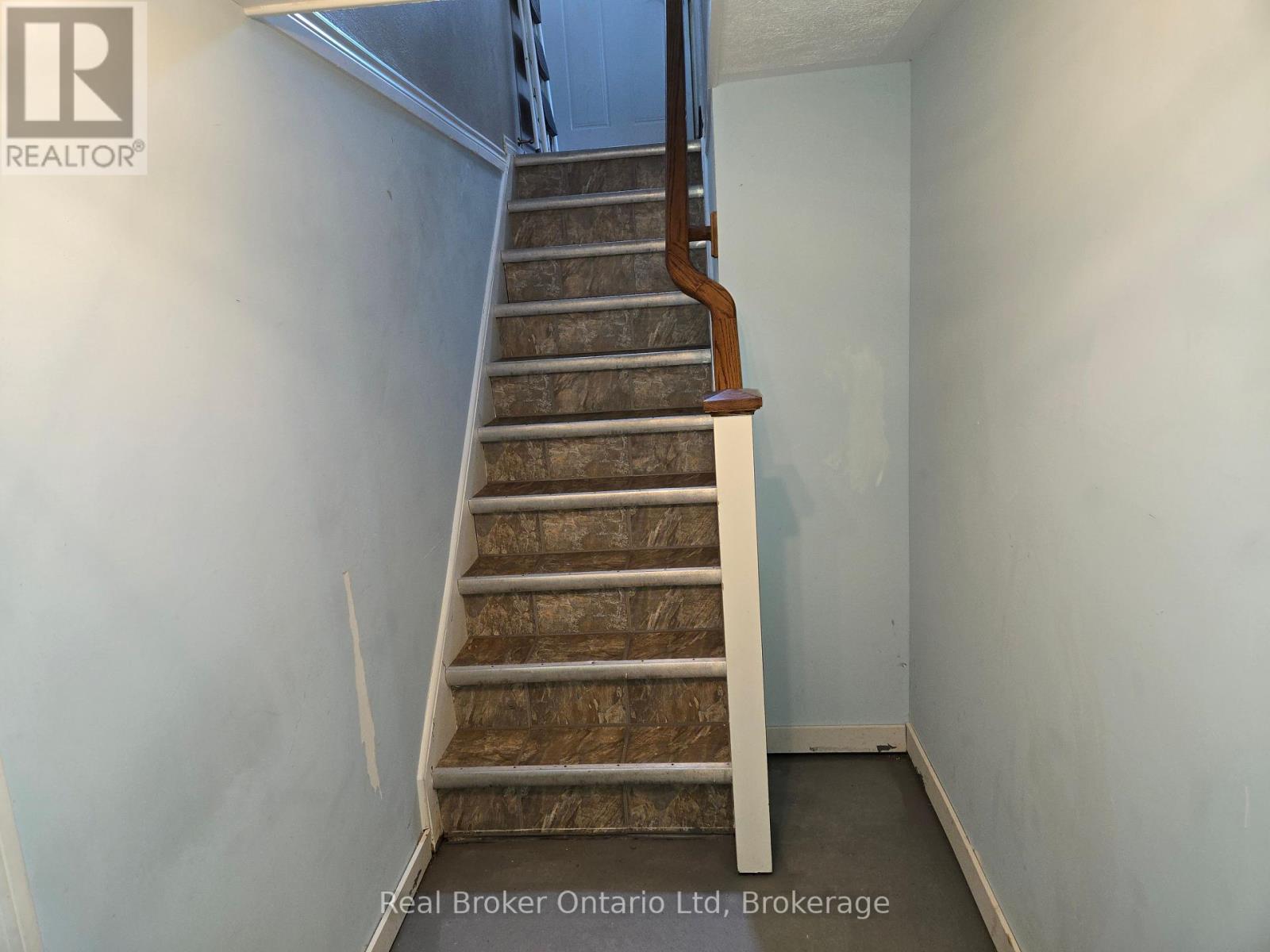 1088 10th Street E, Owen Sound, Ontario  N4K 1T6 - Photo 24 - X12070714